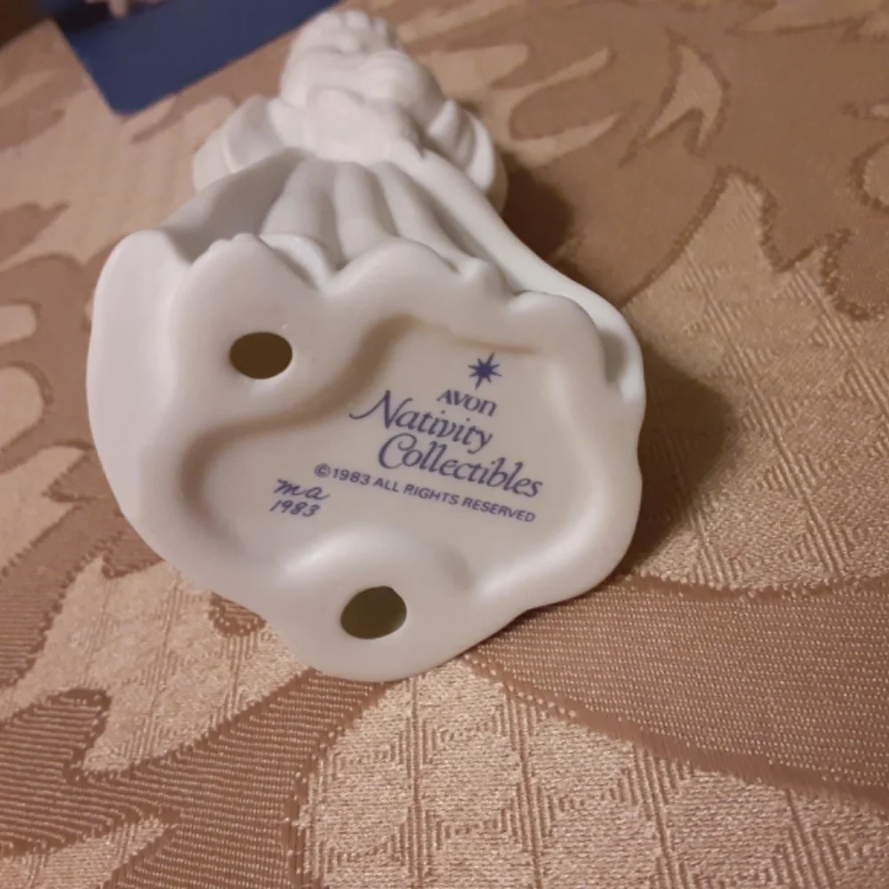 Avon Nativity Collectibles The Shepard Boy Porcelain Figurine